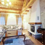 Luxury Le Rose