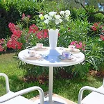 Luxury Le Rose Villa