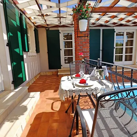 Βίλα Luxury Le Rose *